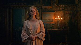 Actress - Elle Fanning: Movie - The Great